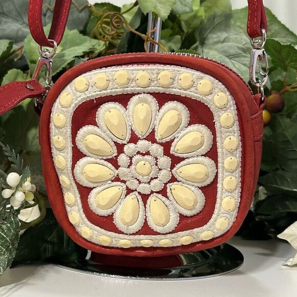 Vintage Brighton Raj Square Red Leather Crossbody Hand Bag Small Ivory Beads - Picture 1 of 9